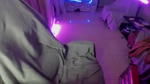 jasperD online show from December 13, 2024, 3:27 am