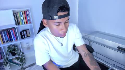 anozly online show from March 14, 2026, 3:39 pm