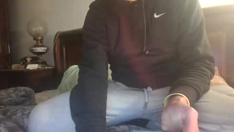 Snapshot of ansreramso chatting on February 7, 2026, 9:51 pm Lower chakra online show from February 7, 2026, 9:51 pm