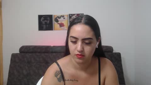 Snapshot of anthonela_queen chatting on March 10, 2025, 1:54 pm Anthonela Queen online show from March 10, 2025, 1:54 pm