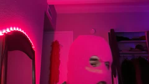 anthonymario86 online show from May 14, 2026, 6:31 am