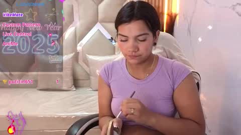 Antonela online show from November 22, 2025, 1:21 pm