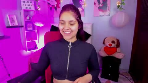    online show from November 19, 2025, 1:00 pm