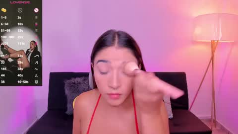 Snapshot of antonella_grayy chatting on July 1, 2026, 2:18 pm Antonella Grayy online show from July 1, 2026, 2:18 pm