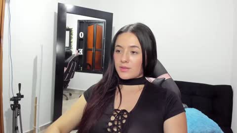 Snapshot of antonella_naughty1 chatting on January 24, 2025, 9:05 pm antonella online show from January 24, 2025, 9:05 pm