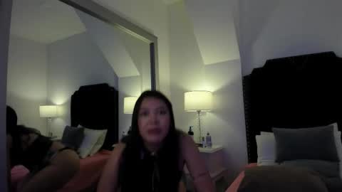 Antonella online show from February 16, 2026, 11:28 am