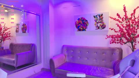 Snapshot of antonella_wiild chatting on May 10, 2026, 3:33 am Antonella online show from May 10, 2026, 3:33 am