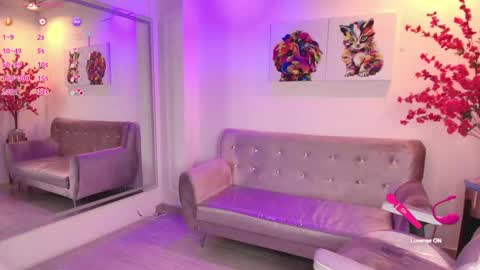 Snapshot of antonella_wiild chatting on May 19, 2026, 3:57 am Antonella online show from May 19, 2026, 3:57 am