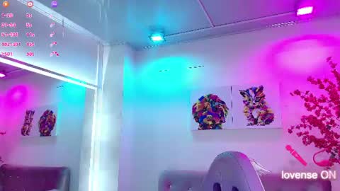 Snapshot of antonella_wiild chatting on June 10, 2026, 3:39 am Antonella online show from June 10, 2026, 3:39 am