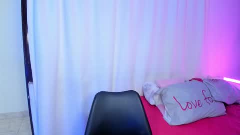 Sarah online show from March 8, 2026, 4:33 pm