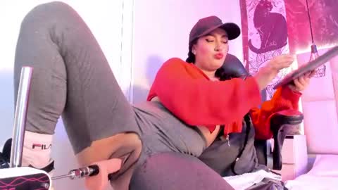 Snapshot of antonellaqueeen chatting on June 10, 2026, 11:31 am ANTONELLE online show from June 10, 2026, 11:31 am