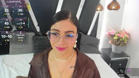 A N T O N E L L E  online show from November 28, 2025, 11:24 am