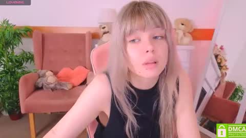 antonia_ferrero online show from November 23, 2025, 7:30 am