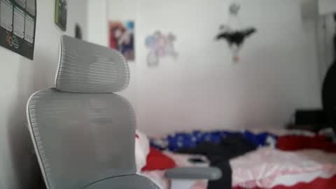 Antonia online show from December 3, 2025, 5:22 pm