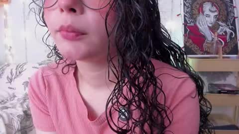 Antonia online show from October 28, 2025, 1:53 am