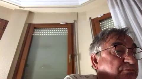 Antonio online show from October 5, 2025, 3:54 pm