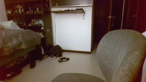 antonio_ricci online show from February 3, 2025, 6:13 am