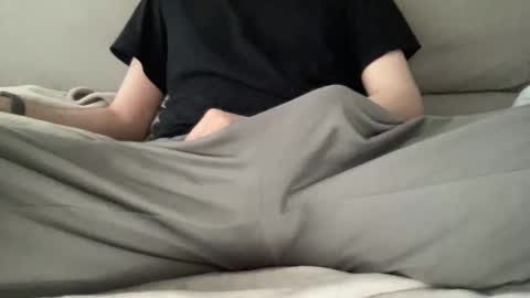 Snapshot of antoniobastt chatting on March 12, 2026, 3:51 pm tonbas online show from March 12, 2026, 3:51 pm