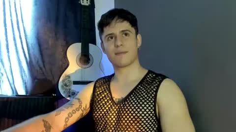 antonnello_ online show from November 13, 2025, 6:07 pm