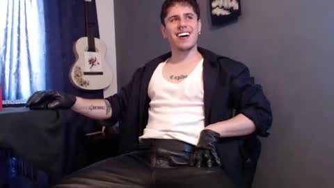 Snapshot of antonnello_ chatting on February 16, 2026, 4:14 pm antonnello_ online show from February 16, 2026, 4:14 pm