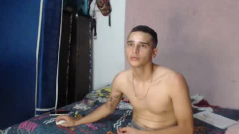 Snapshot of antony_2024 chatting on January 17, 2025, 11:29 pm karol y antony online show from January 17, 2025, 11:29 pm