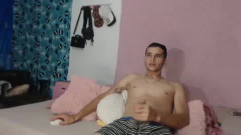 Snapshot of antony_2024 chatting on February 3, 2025, 5:18 am karol y antony online show from February 3, 2025, 5:18 am