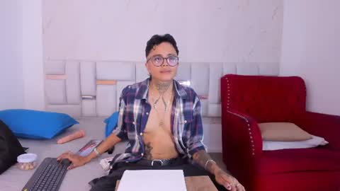Snapshot of antony_d_ossa chatting on June 10, 2026, 8:08 pm antony_d_ossa online show from June 10, 2026, 8:08 pm