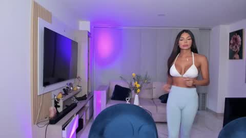 Snapshot of antotss chatting on October 15, 2025, 10:54 pm Maria Antonia online show from October 15, 2025, 10:54 pm