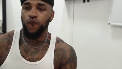 antwanblack11 online show from October 8, 2025, 3:37 am