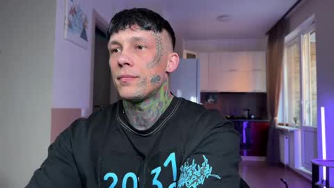 Tom online show from April 1, 2026, 3:42 pm