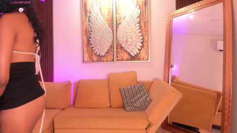 Ana online show from January 18, 2025, 6:43 pm