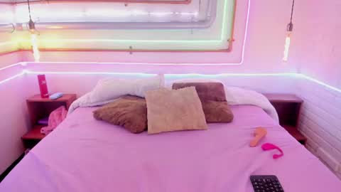 anya_shaffer online show from June 13, 2026, 2:42 am