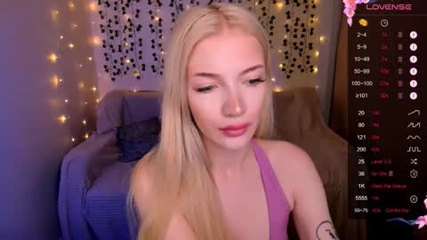 Anya online show from October 15, 2025, 9:09 am
