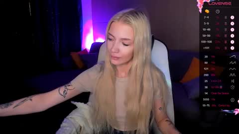 Snapshot of anyataylorr chatting on November 21, 2025, 3:16 am Anya online show from November 21, 2025, 3:16 am