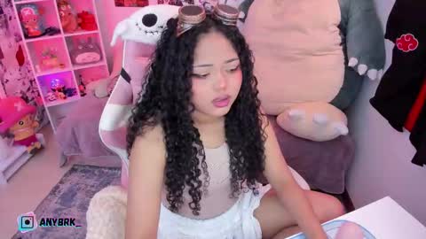 Snapshot of anyburkee chatting on November 19, 2025, 2:00 am Any online show from November 19, 2025, 2:00 am