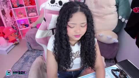 Snapshot of anyburkee chatting on November 22, 2025, 2:10 am Any online show from November 22, 2025, 2:10 am