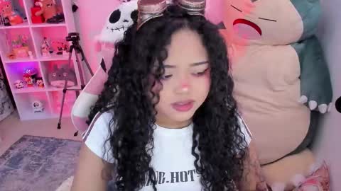 Any online show from December 19, 2025, 3:13 am