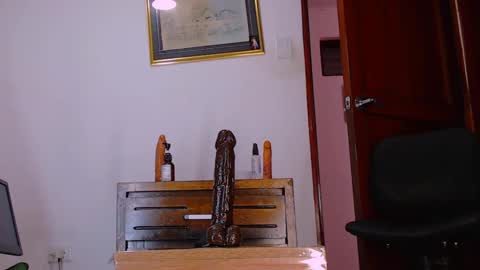 angel online show from October 7, 2025, 6:16 pm