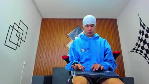 anyelo_sexyhot online show from January 23, 2025, 11:26 am