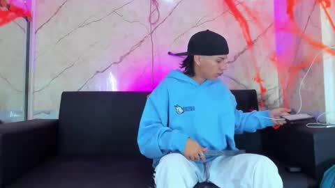 anyelo_sexyhot online show from October 23, 2025, 12:26 pm