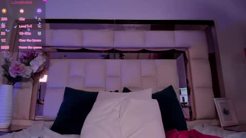 Snapshot of anyi_sweet_titss chatting on December 22, 2024, 5:45 am Anyi online show from December 22, 2024, 5:45 am