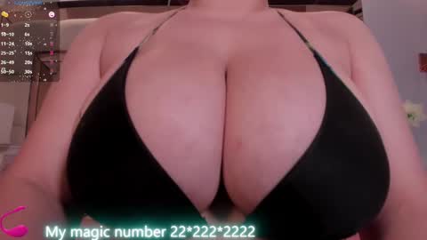 Snapshot of anyi_sweet_titss chatting on October 2, 2025, 10:06 pm Anyi online show from October 2, 2025, 10:06 pm