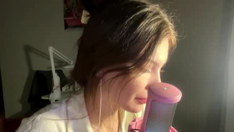 anytka12 online show from April 22, 2026, 5:03 pm