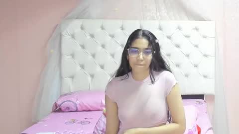 Aome Rainbow online show from November 7, 2025, 6:13 am