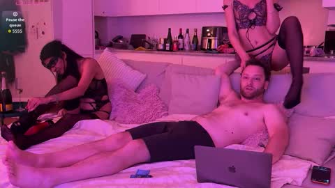 ap_couple online show from January 10, 2026, 2:13 am