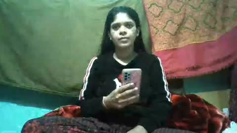 Aparalux online show from February 11, 2026, 3:22 am