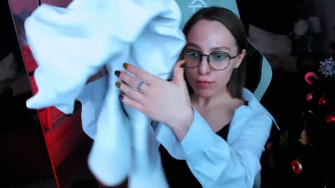 Snapshot of aphexqueen chatting on December 12, 2024, 7:48 pm APHEX QUEEN online show from December 12, 2024, 7:48 pm