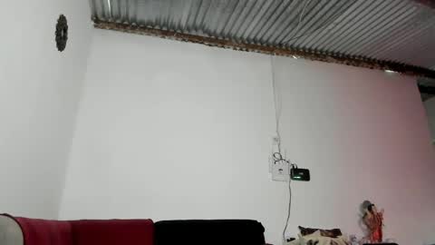 follow me   here you find me online show from May 10, 2026, 11:26 am