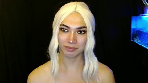 Snapshot of aphr0dite_x chatting on January 4, 2025, 12:16 pm Roman Goddess online show from January 4, 2025, 12:16 pm