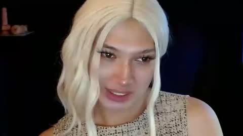 Snapshot of aphr0dite_x chatting on January 10, 2025, 5:05 am Roman Goddess online show from January 10, 2025, 5:05 am